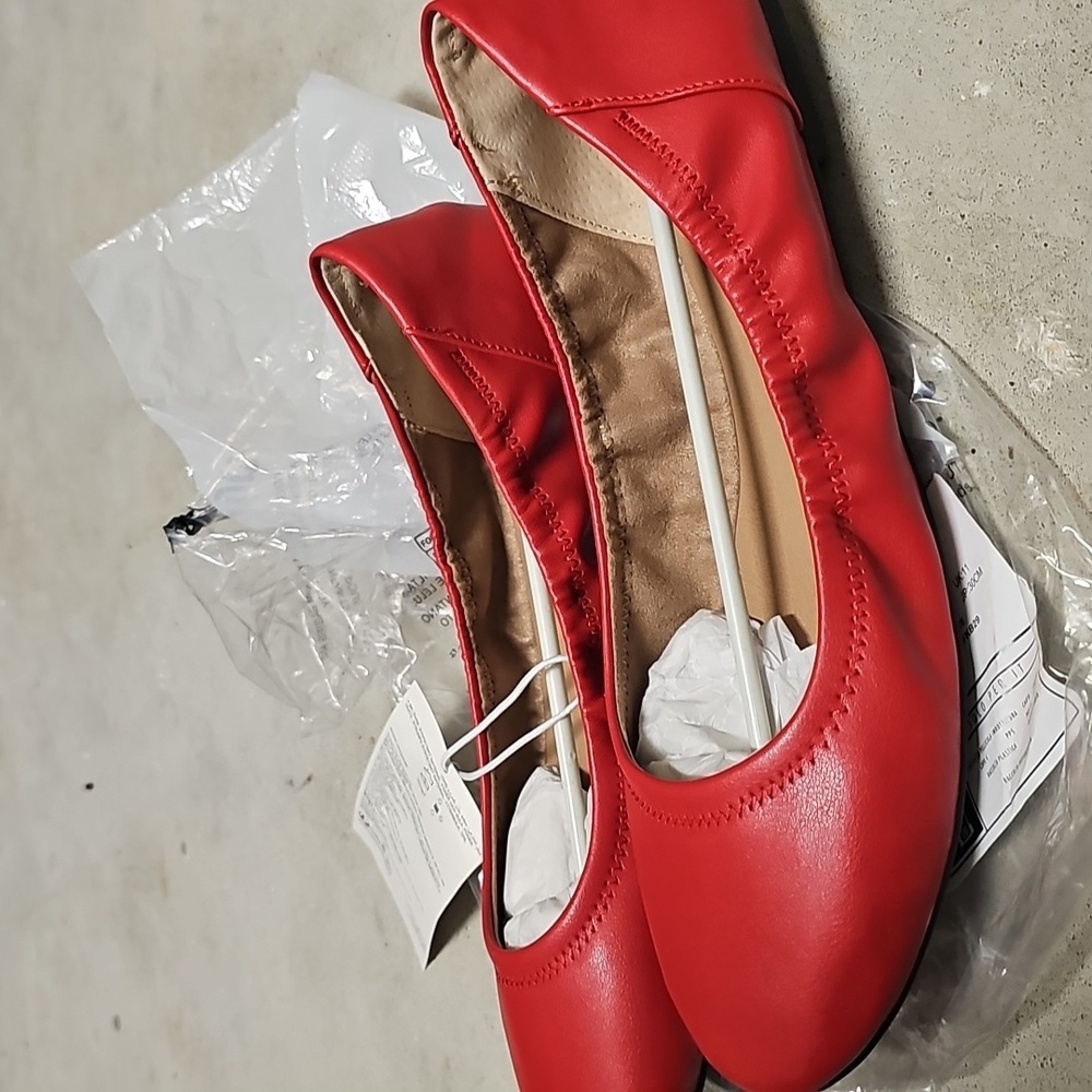 Nwt Red Women's Ballet Flats - Picture 2 of 4